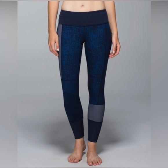 lululemon athletica unique denim like blue leggings size 6 - Picture 2 of 11